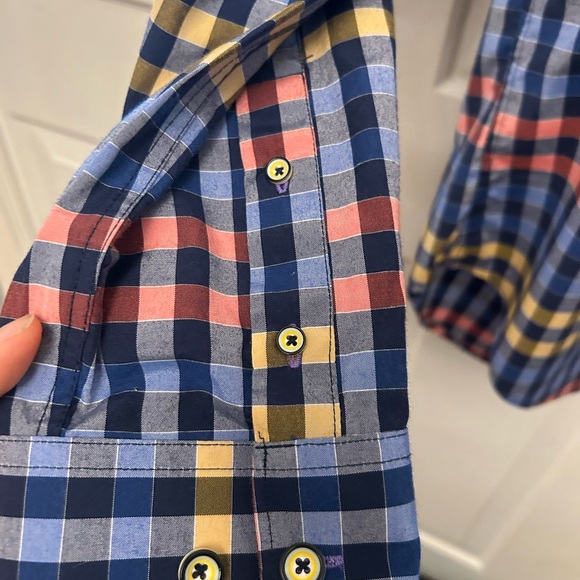 Justing tailored button down shirtt XL Plaid with floral inside cuff and collar - Picture 8 of 16